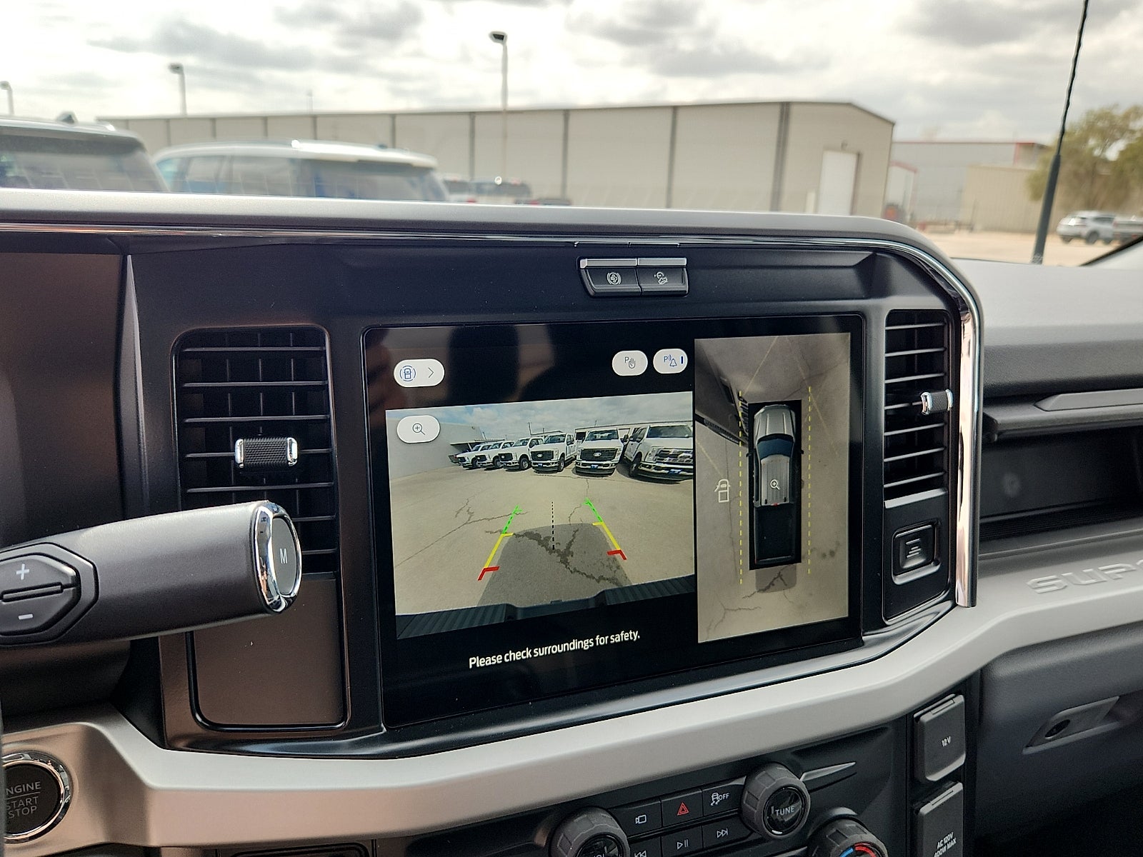 2027 Ford F-250SD XLT