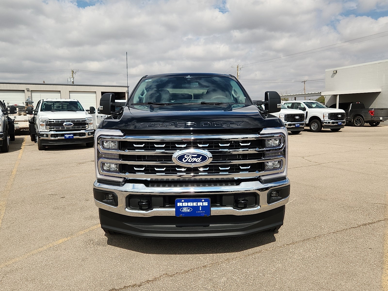 2027 Ford F-250SD XLT