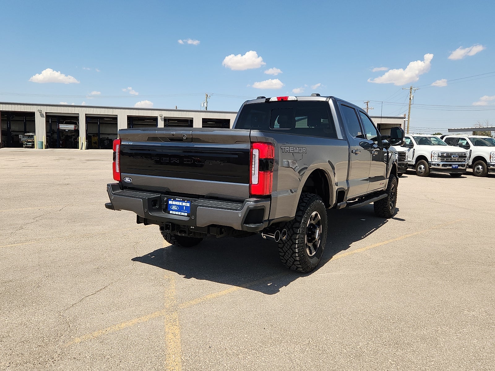2027 Ford Super Duty F-250 SRW Platinum