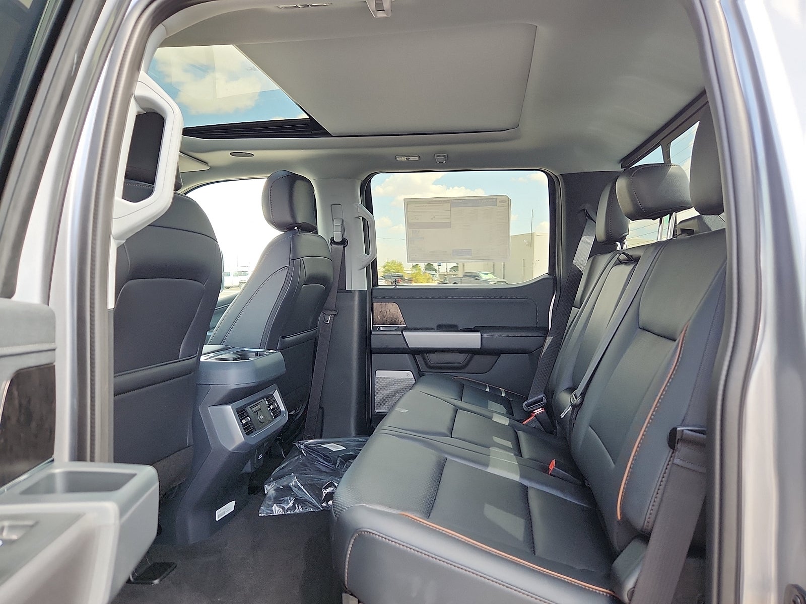 2027 Ford Super Duty F-250 SRW XL