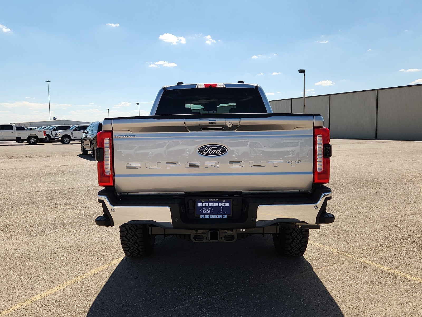 2027 Ford F-250SD Lariat