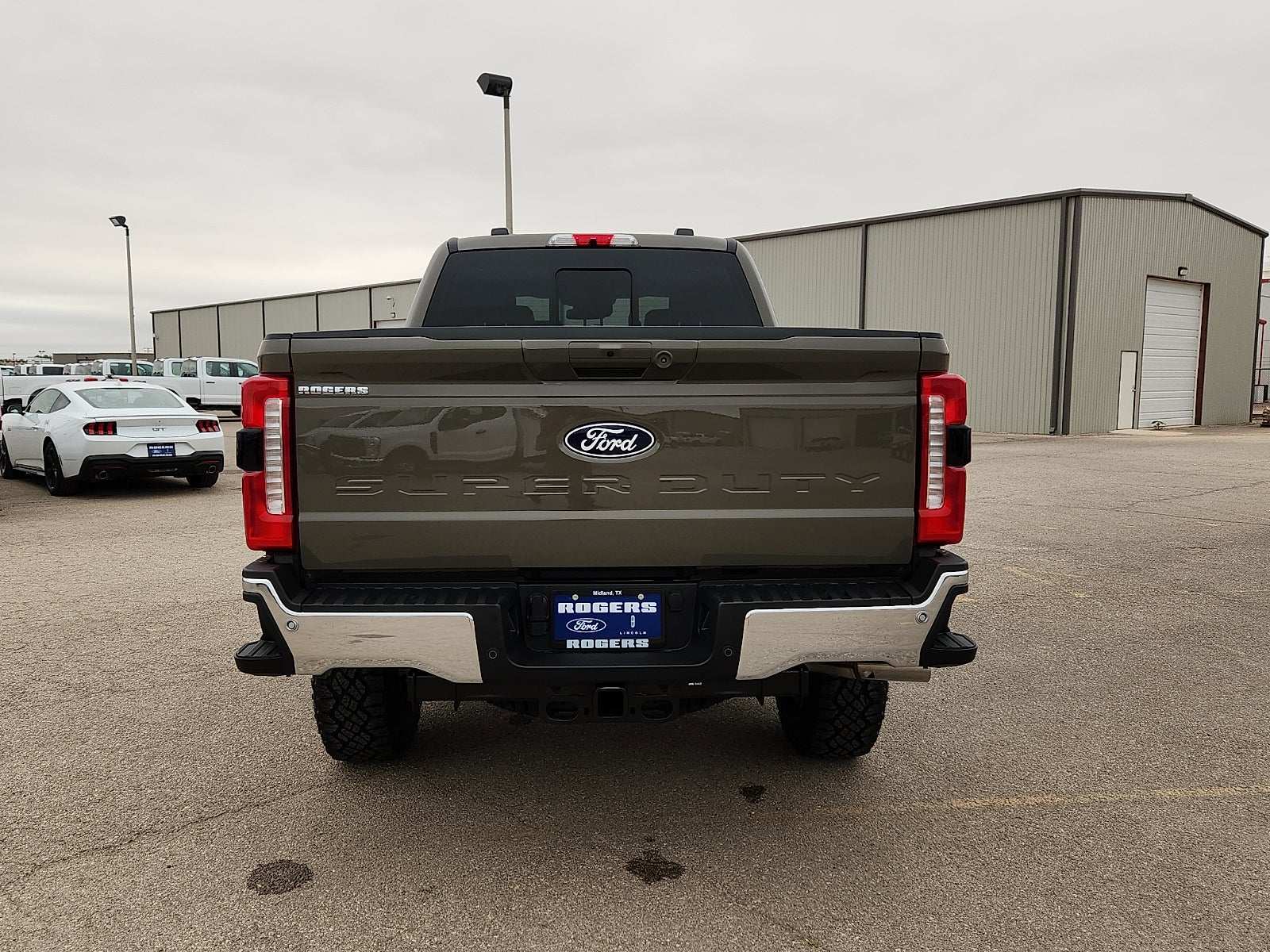 2027 Ford F-250SD Lariat
