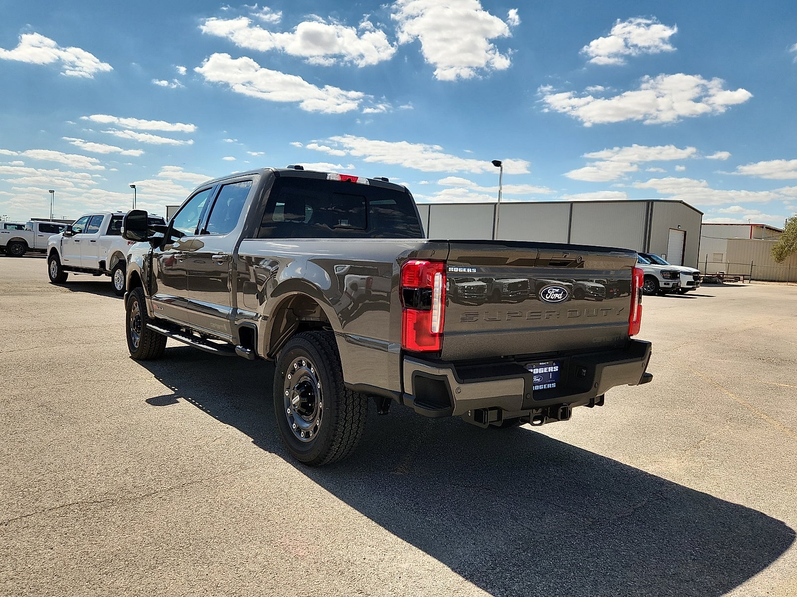 2027 Ford F-250SD XLT