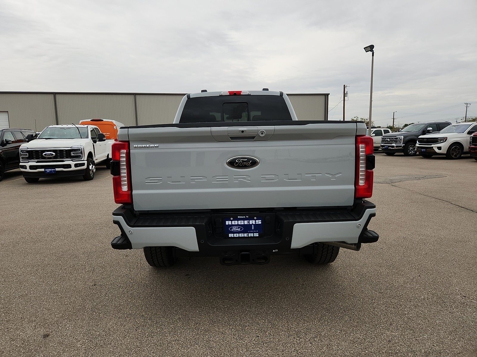2026 Ford Super Duty F-250 SRW LARIAT