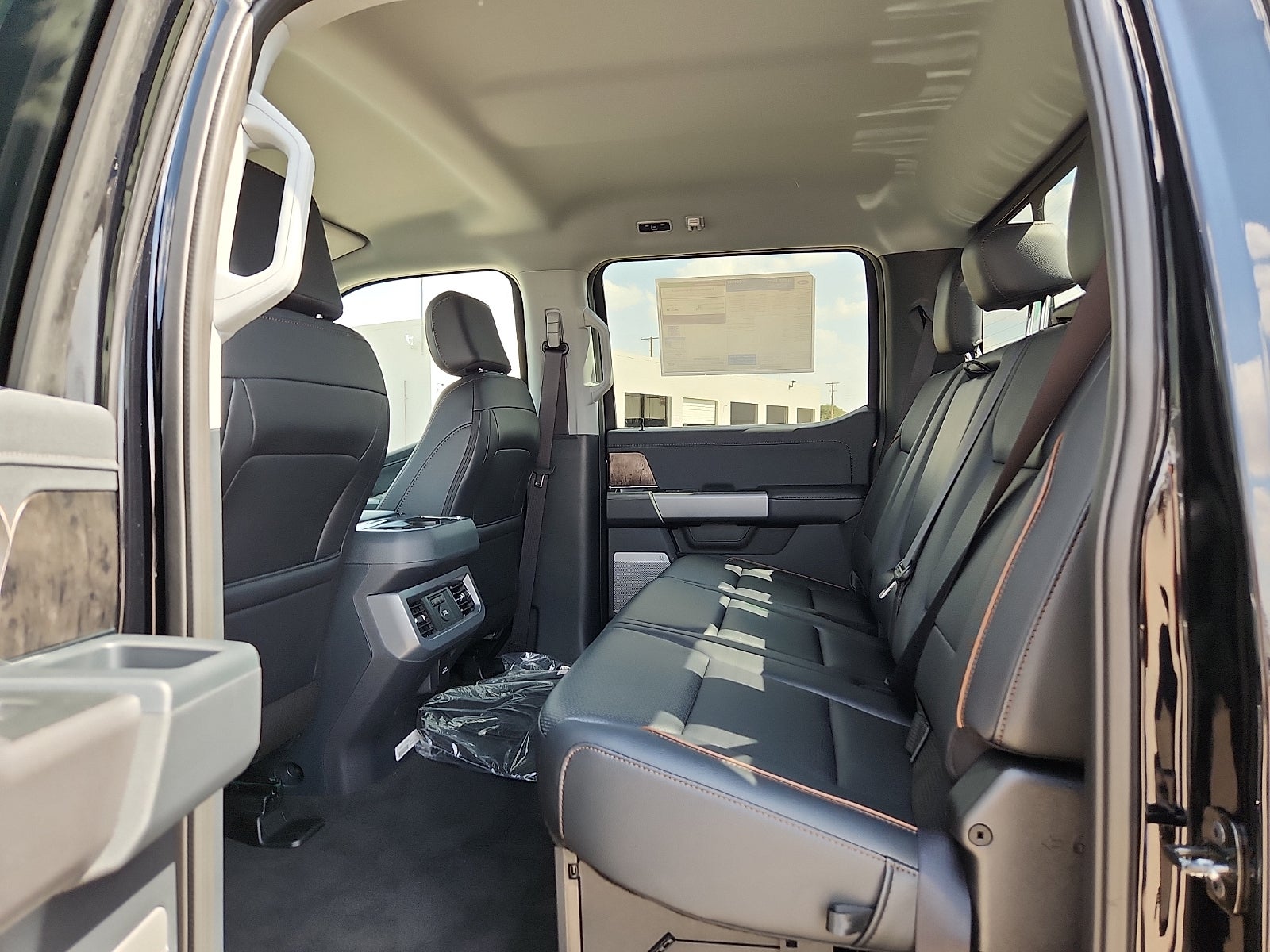 2027 Ford F-250SD Lariat
