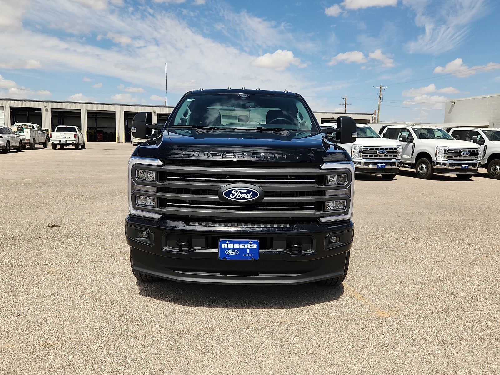 2027 Ford Super Duty F-250 SRW XLT
