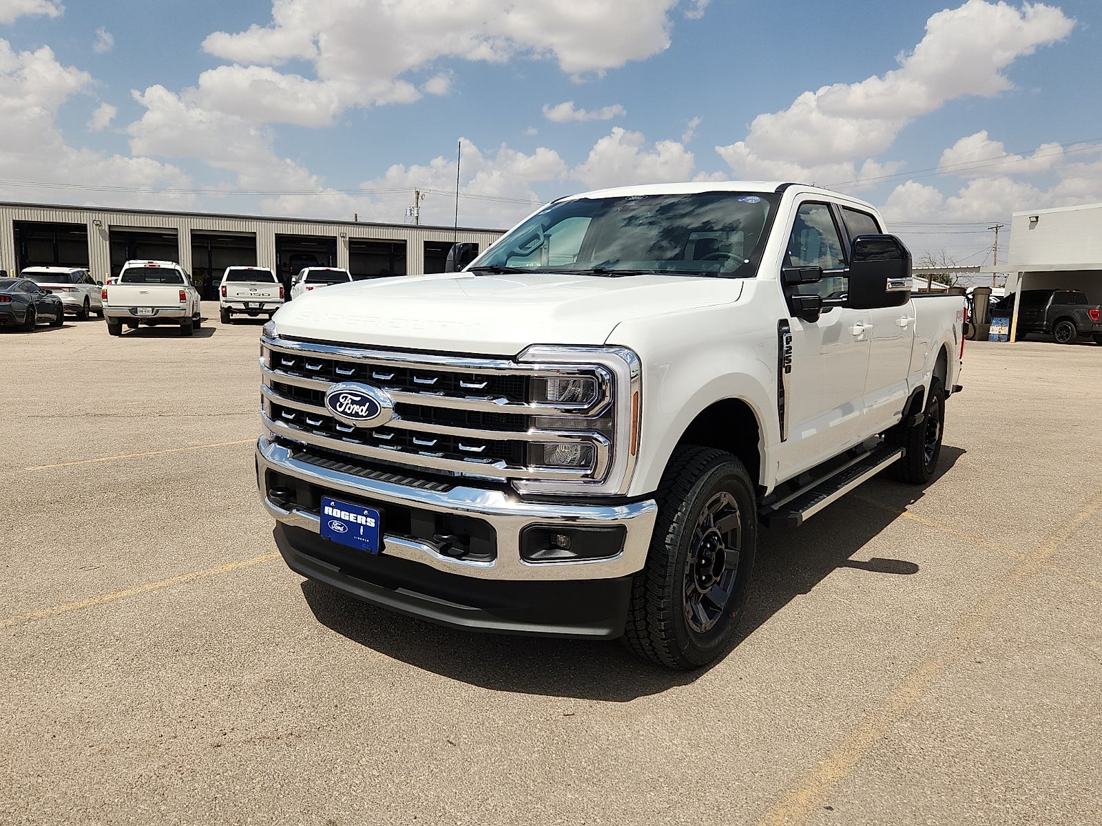 2027 Ford Super Duty F-250 SRW LARIAT