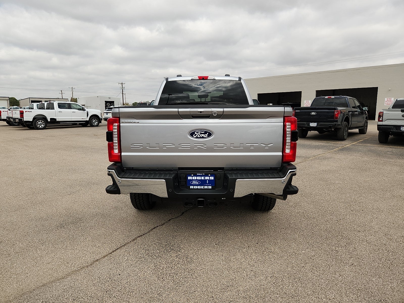 2027 Ford F-250SD Lariat