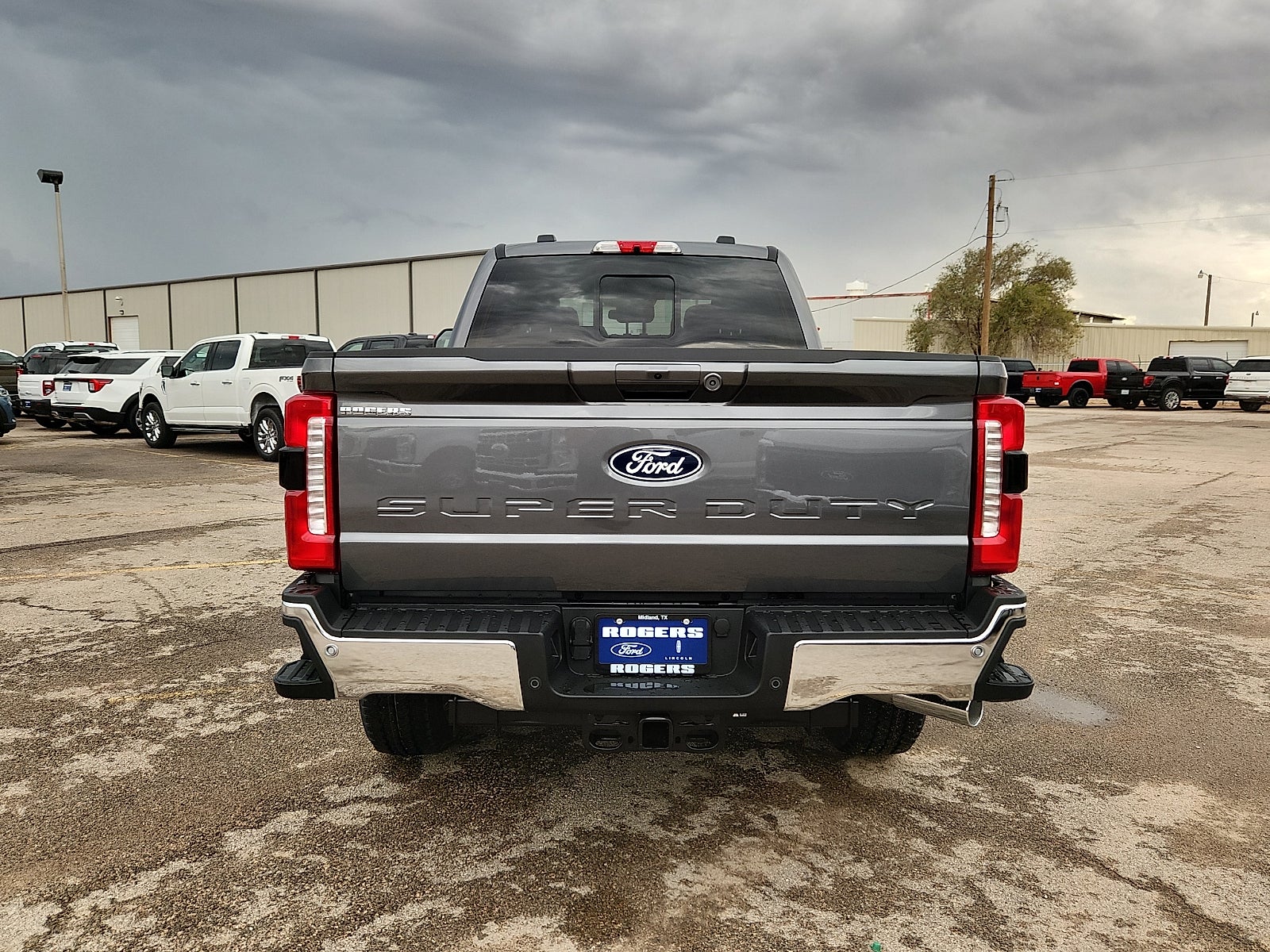 2027 Ford F-250SD Lariat