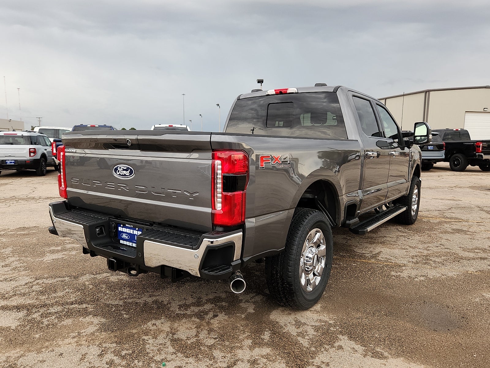 2027 Ford F-250SD Lariat