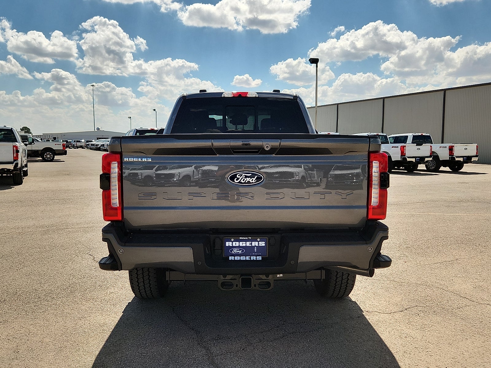 2027 Ford F-250SD Lariat