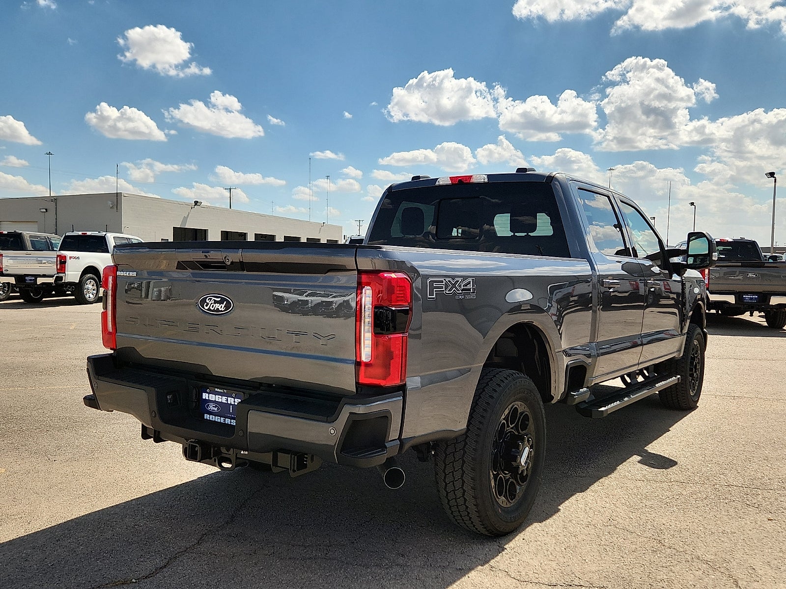 2027 Ford F-250SD Lariat