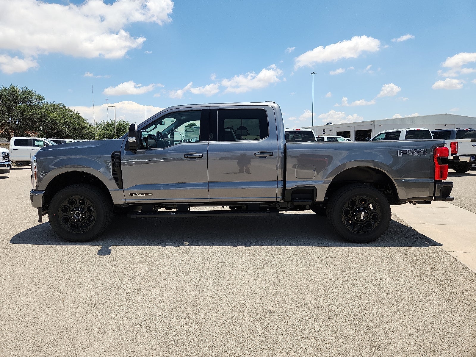 2025 Ford Super Duty F-250 SRW LARIAT