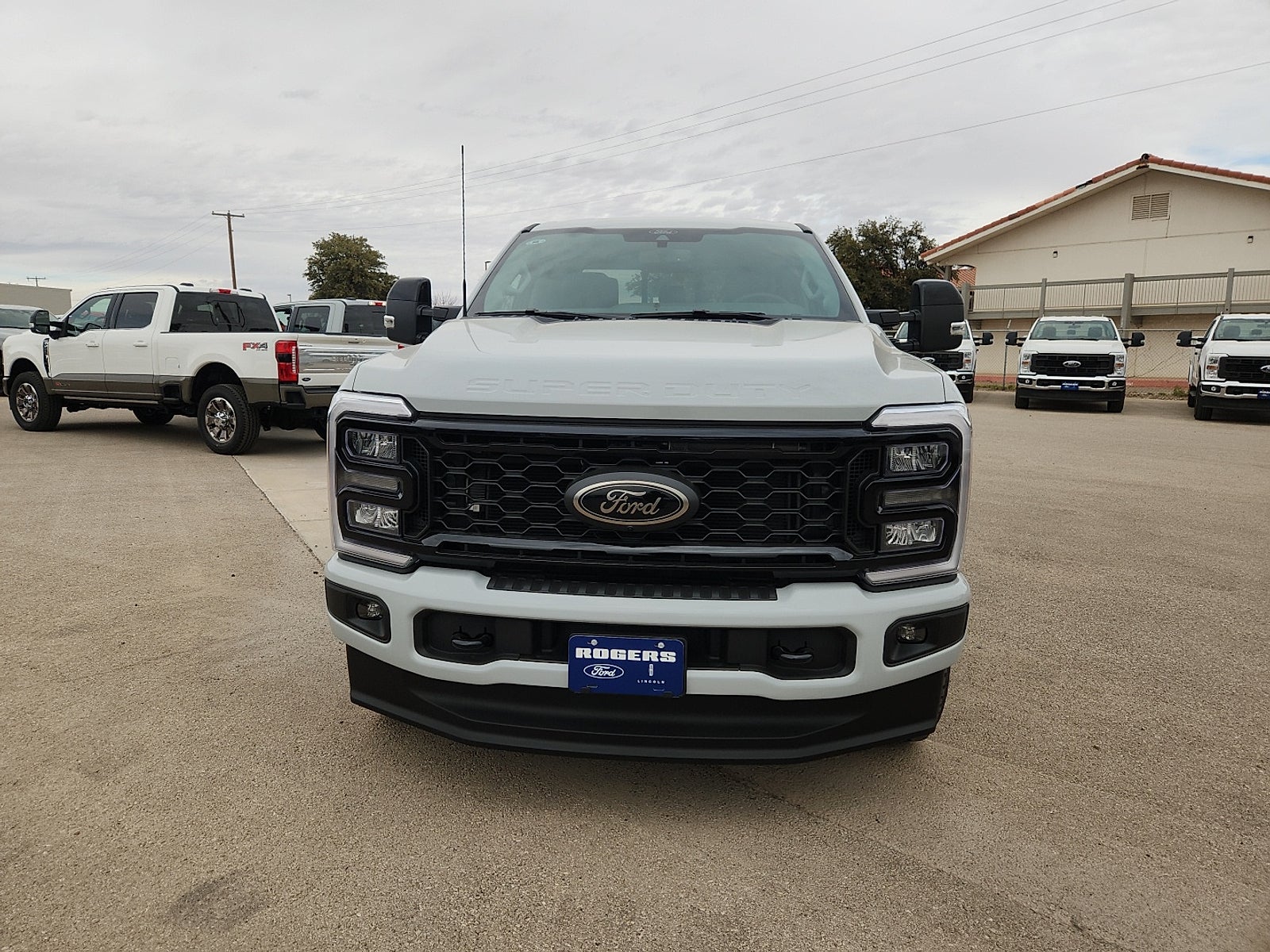 2026 Ford Super Duty F-250 SRW LARIAT