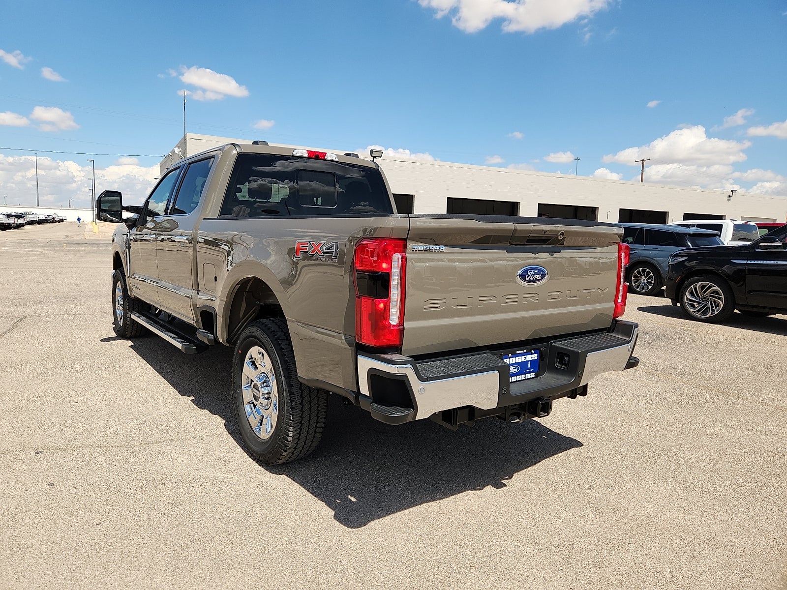 2026 Ford Super Duty F-250 SRW LARIAT