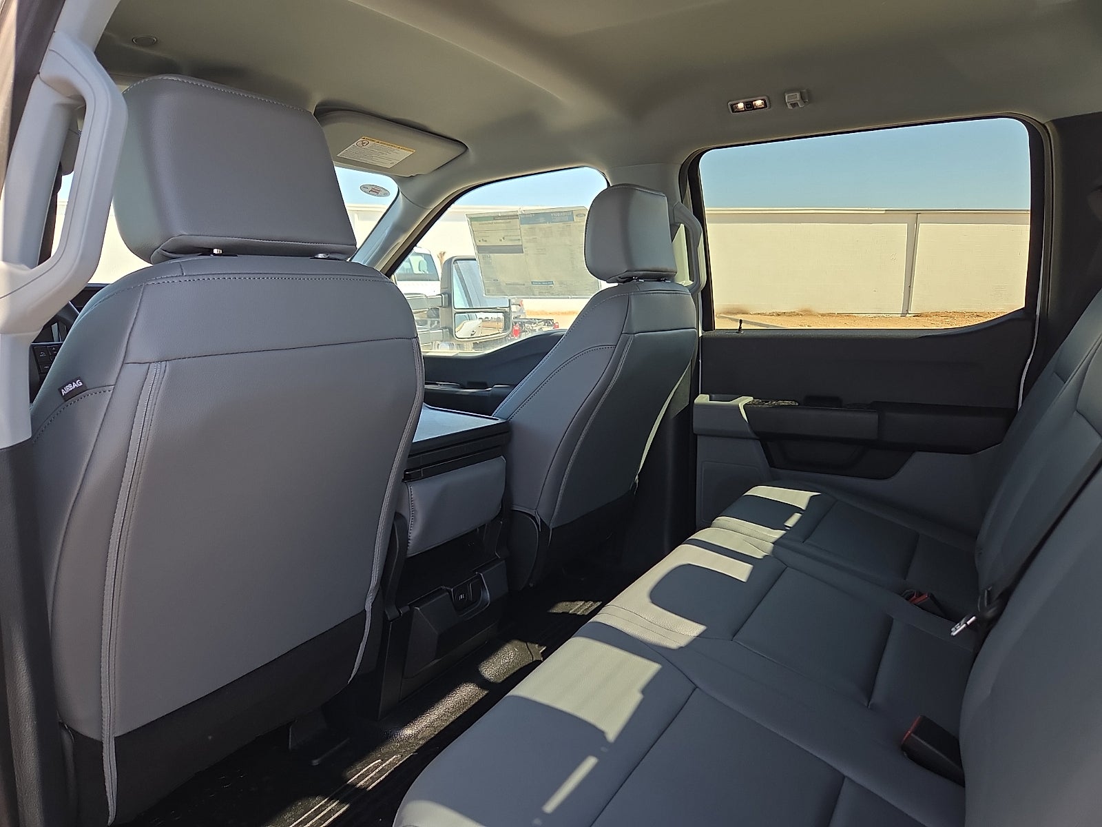 2025 Ford Super Duty F-350 SRW XL