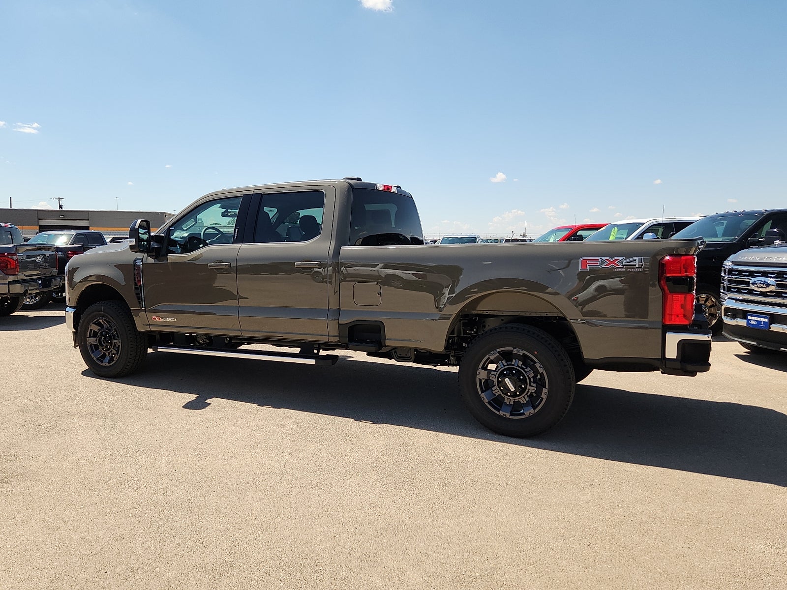 2027 Ford Super Duty F-350 SRW XL