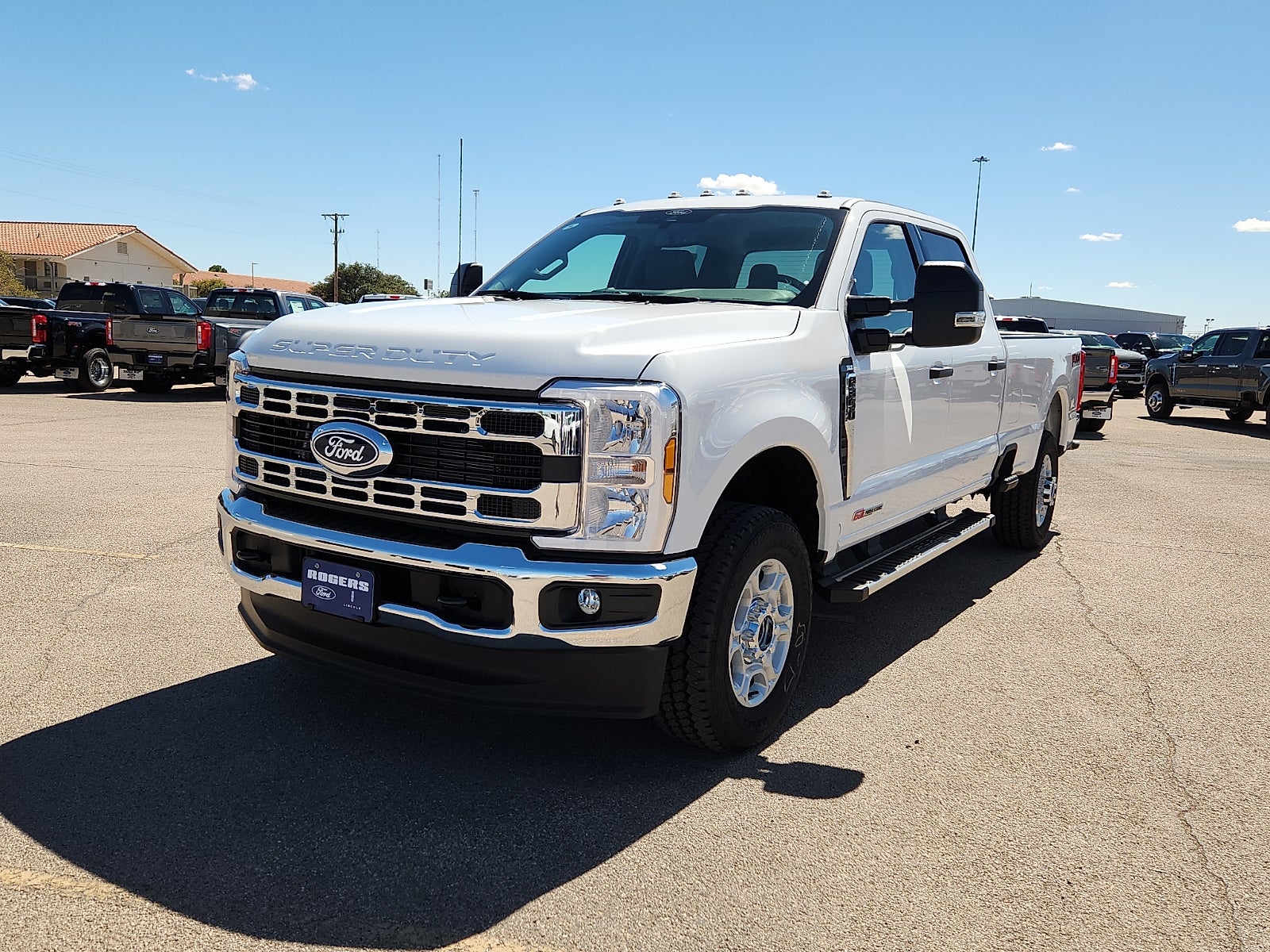 2027 Ford F-350SD XLT