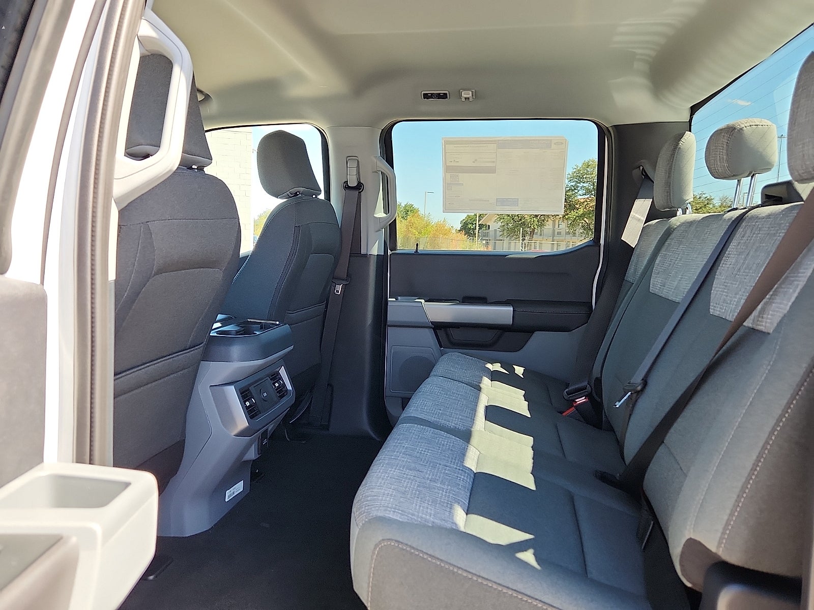 2027 Ford F-350SD XLT