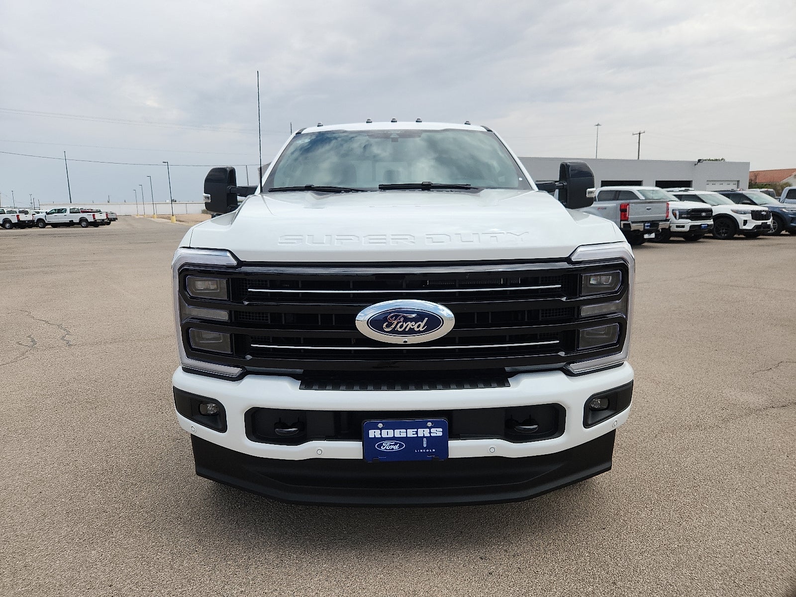 2026 Ford Super Duty F-350 SRW Platinum