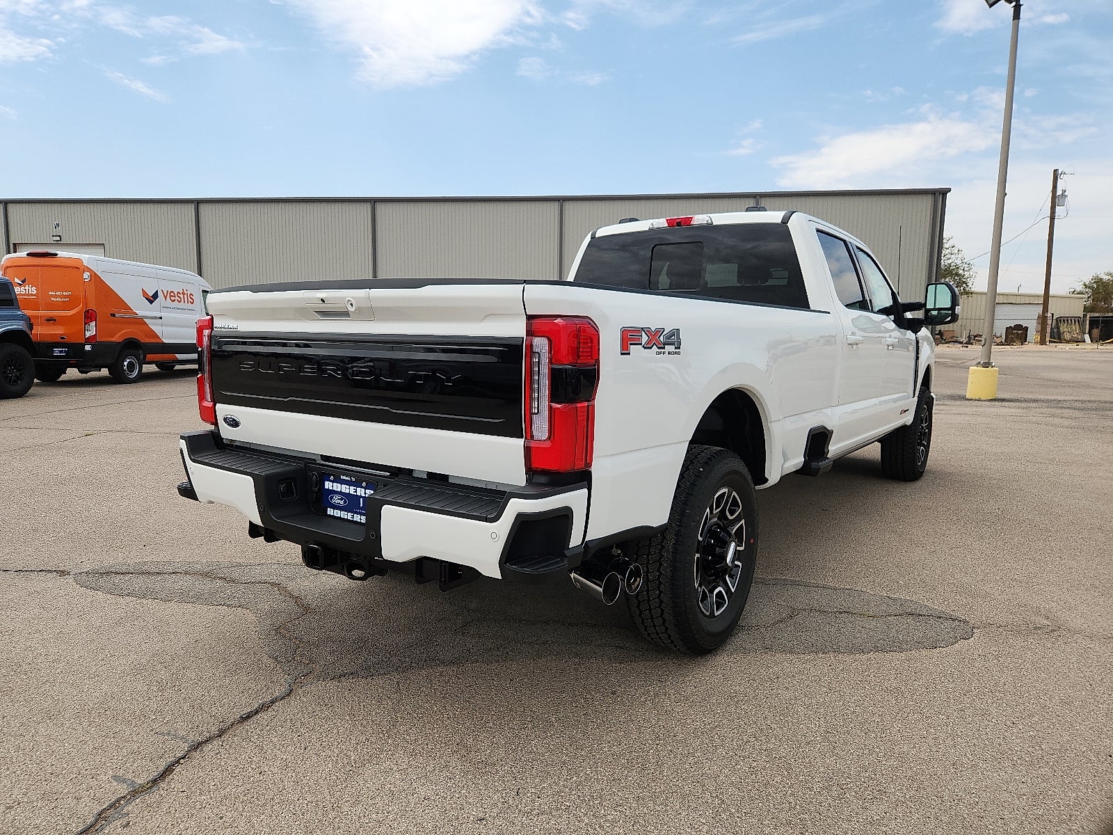 2026 Ford Super Duty F-350 SRW Platinum