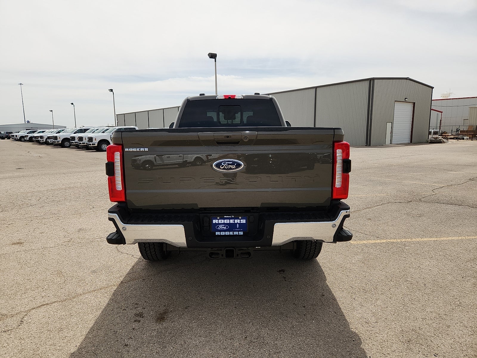 2026 Ford Super Duty F-350 SRW LARIAT