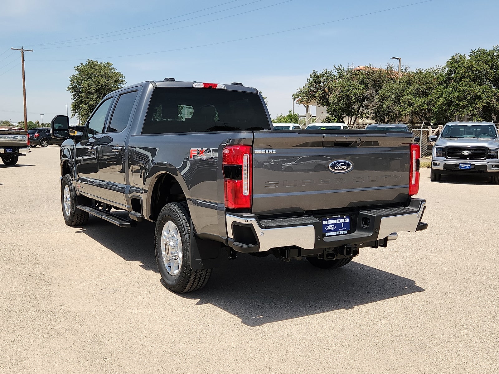2026 Ford Super Duty F-350 SRW XLT