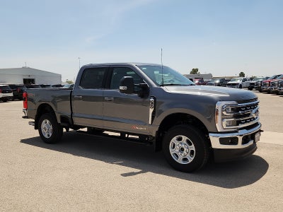 2026 Ford Super Duty F-350 SRW XLT
