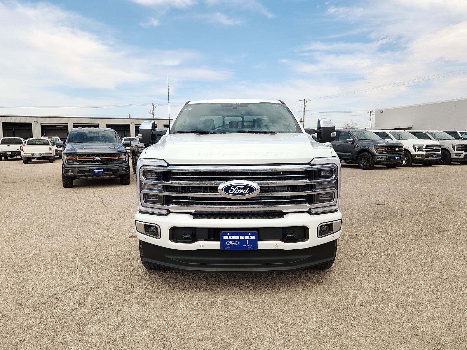 2027 Ford Super Duty F-350 SRW Platinum