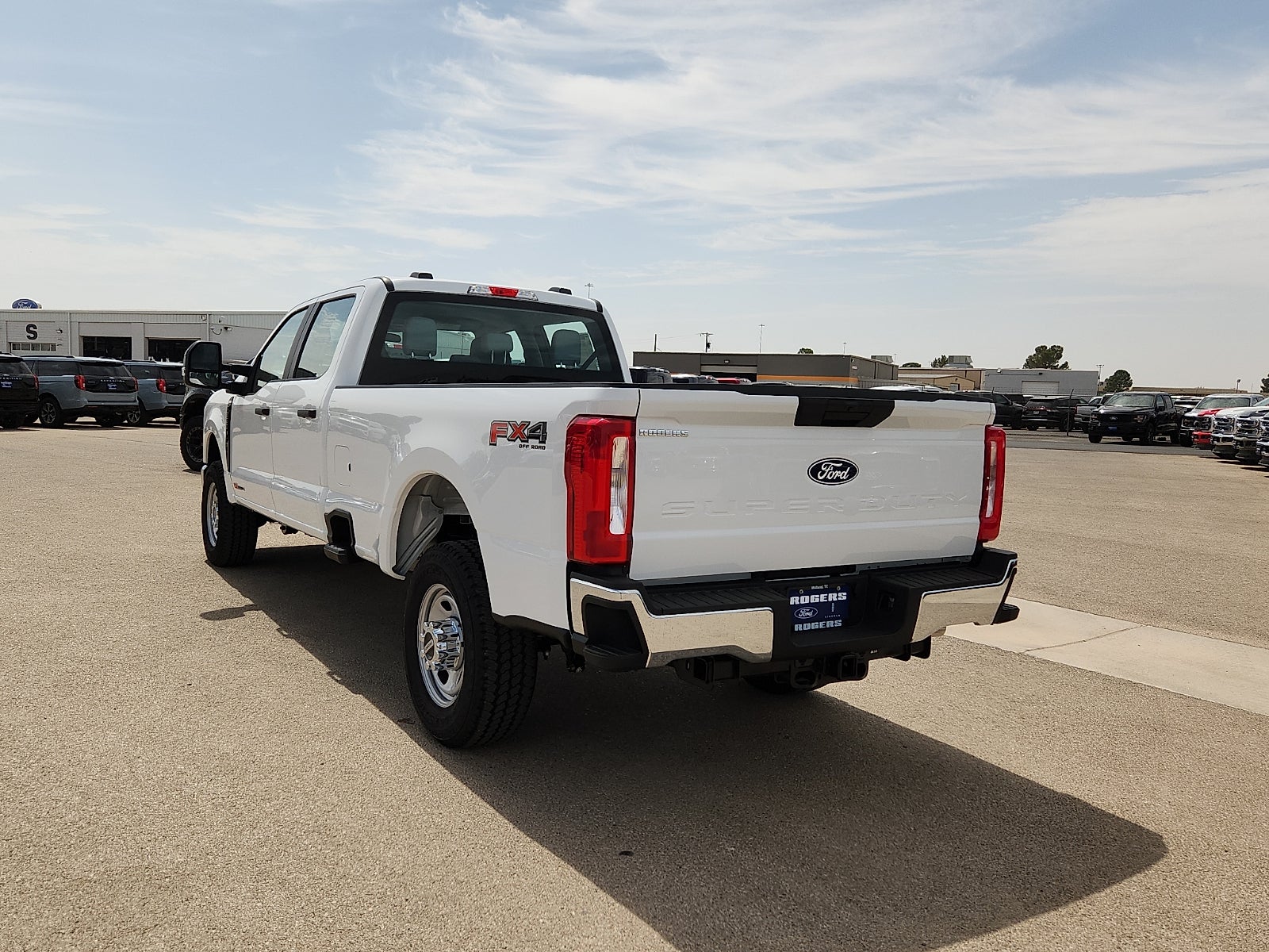 2027 Ford Super Duty F-350 SRW XL
