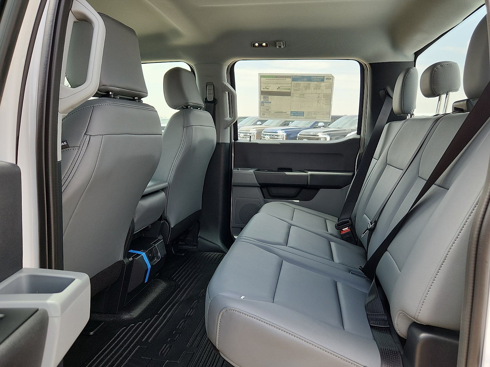 2027 Ford Super Duty F-350 SRW XL