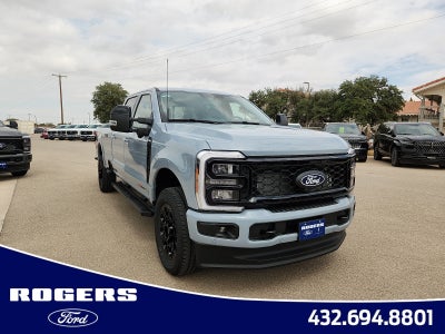 2027 Ford F-350SD Lariat