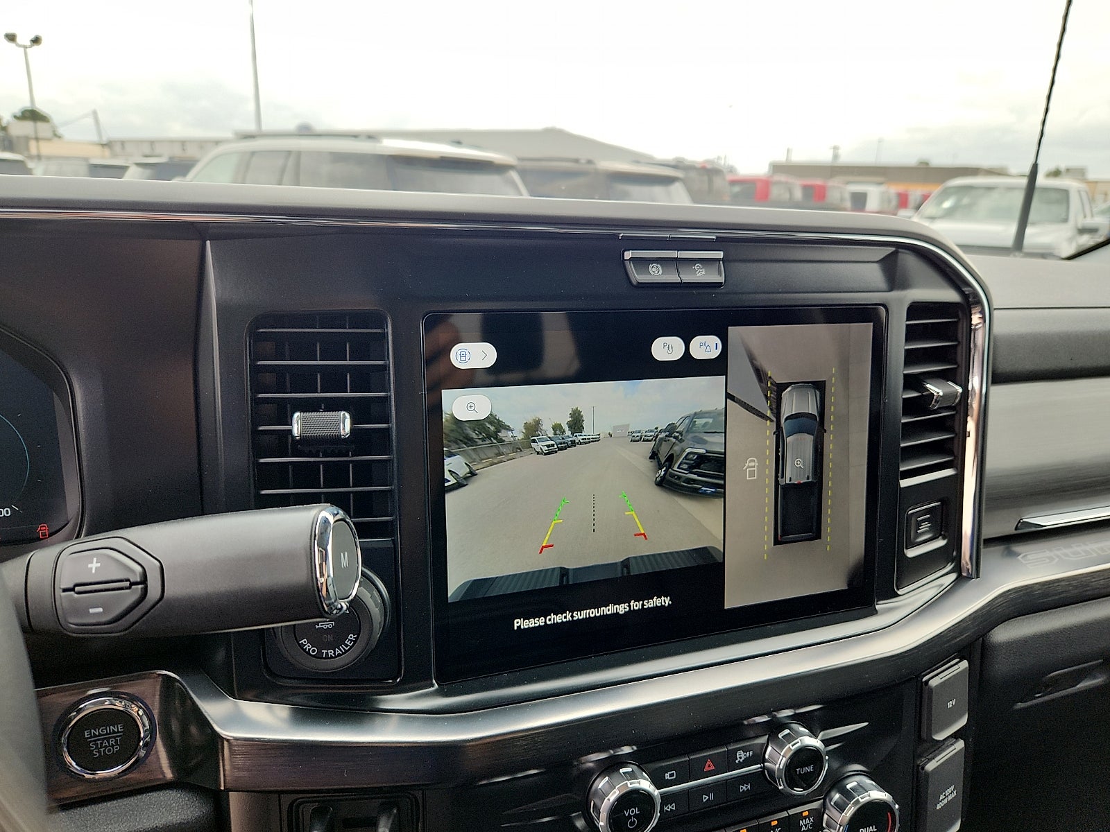 2027 Ford F-350SD Lariat