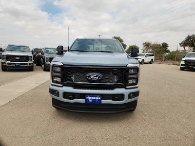 2027 Ford F-350SD Lariat