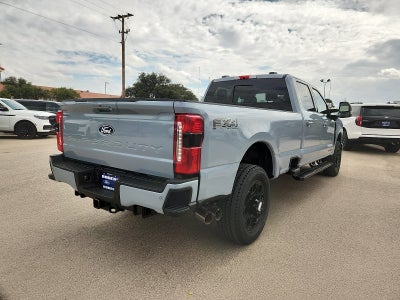2027 Ford F-350SD Lariat