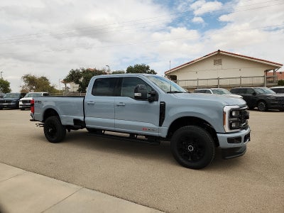 2027 Ford F-350SD Lariat