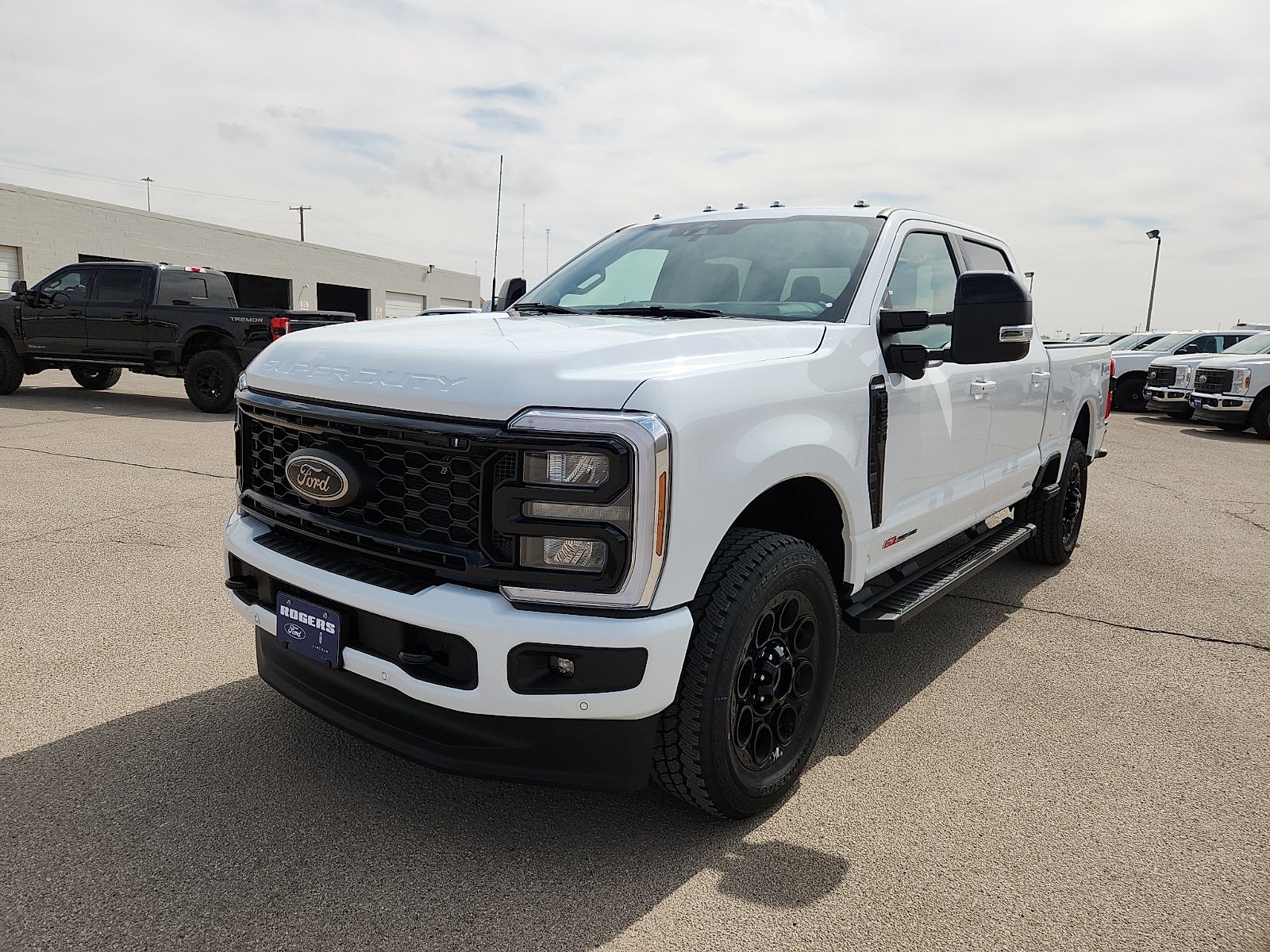 2026 Ford Super Duty F-350 SRW LARIAT