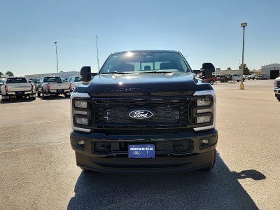 2027 Ford F-350SD Lariat