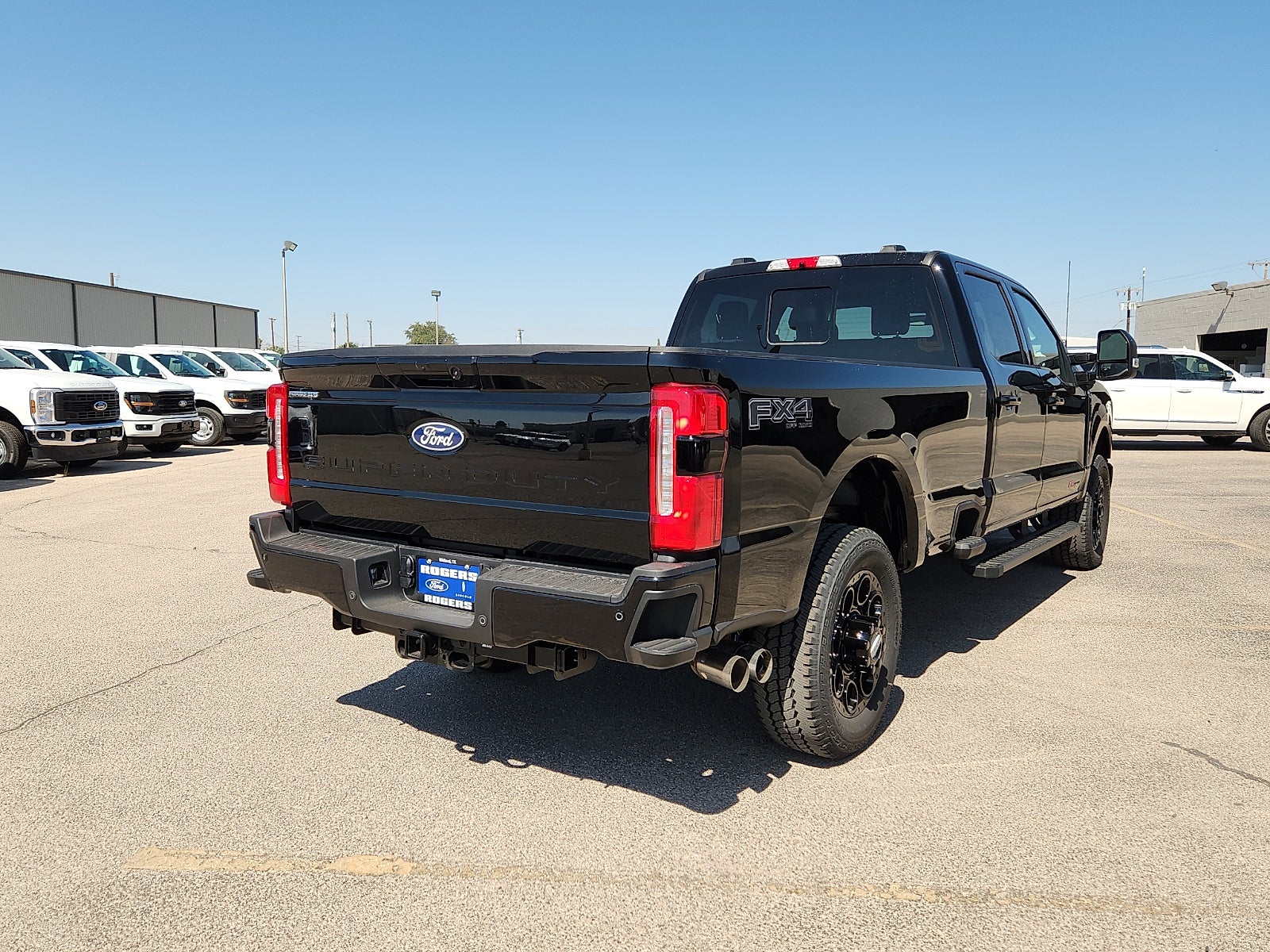 2027 Ford F-350SD Lariat