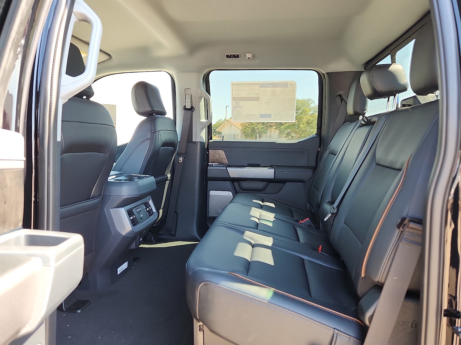 2027 Ford F-350SD Lariat