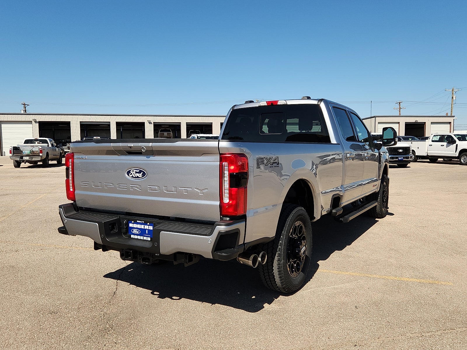2027 Ford F-350SD Lariat