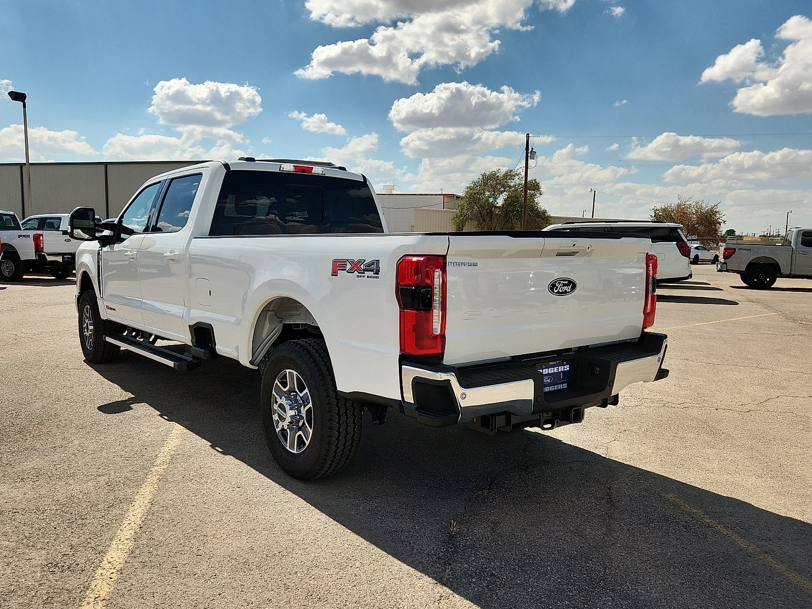 2027 Ford F-350SD Lariat