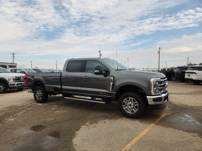 2027 Ford F-350SD Lariat