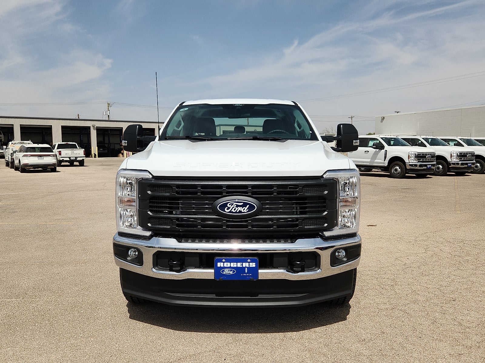 2027 Ford Super Duty F-350 SRW XL