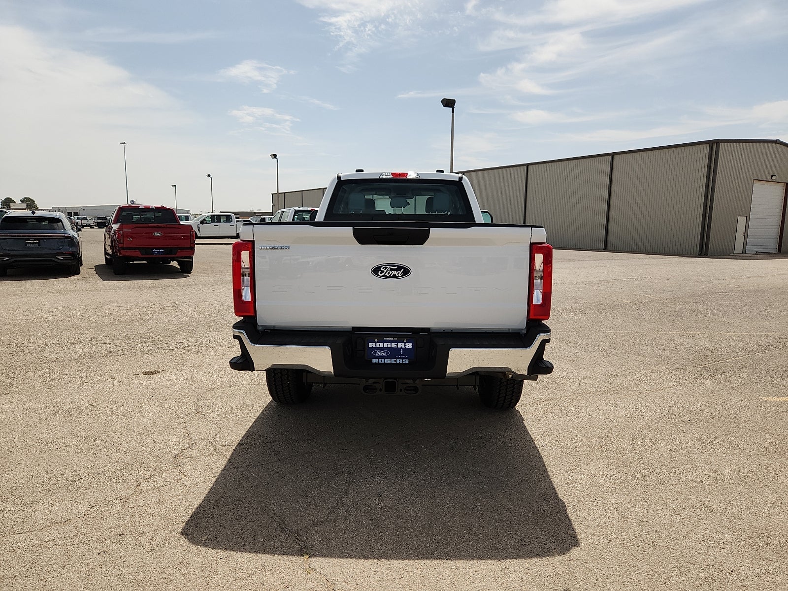 2027 Ford Super Duty F-350 SRW XL