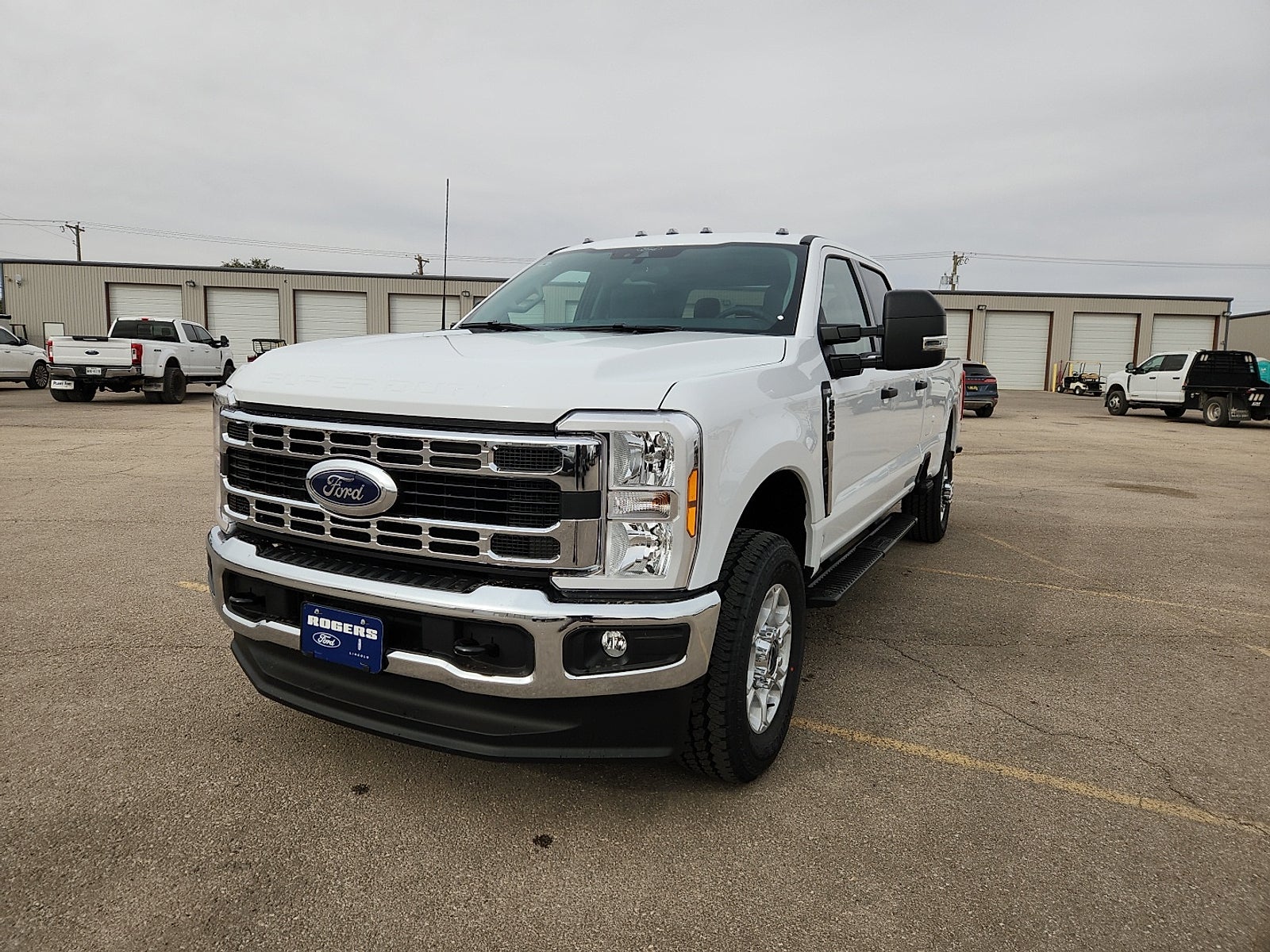 2026 Ford Super Duty F-350 SRW XLT