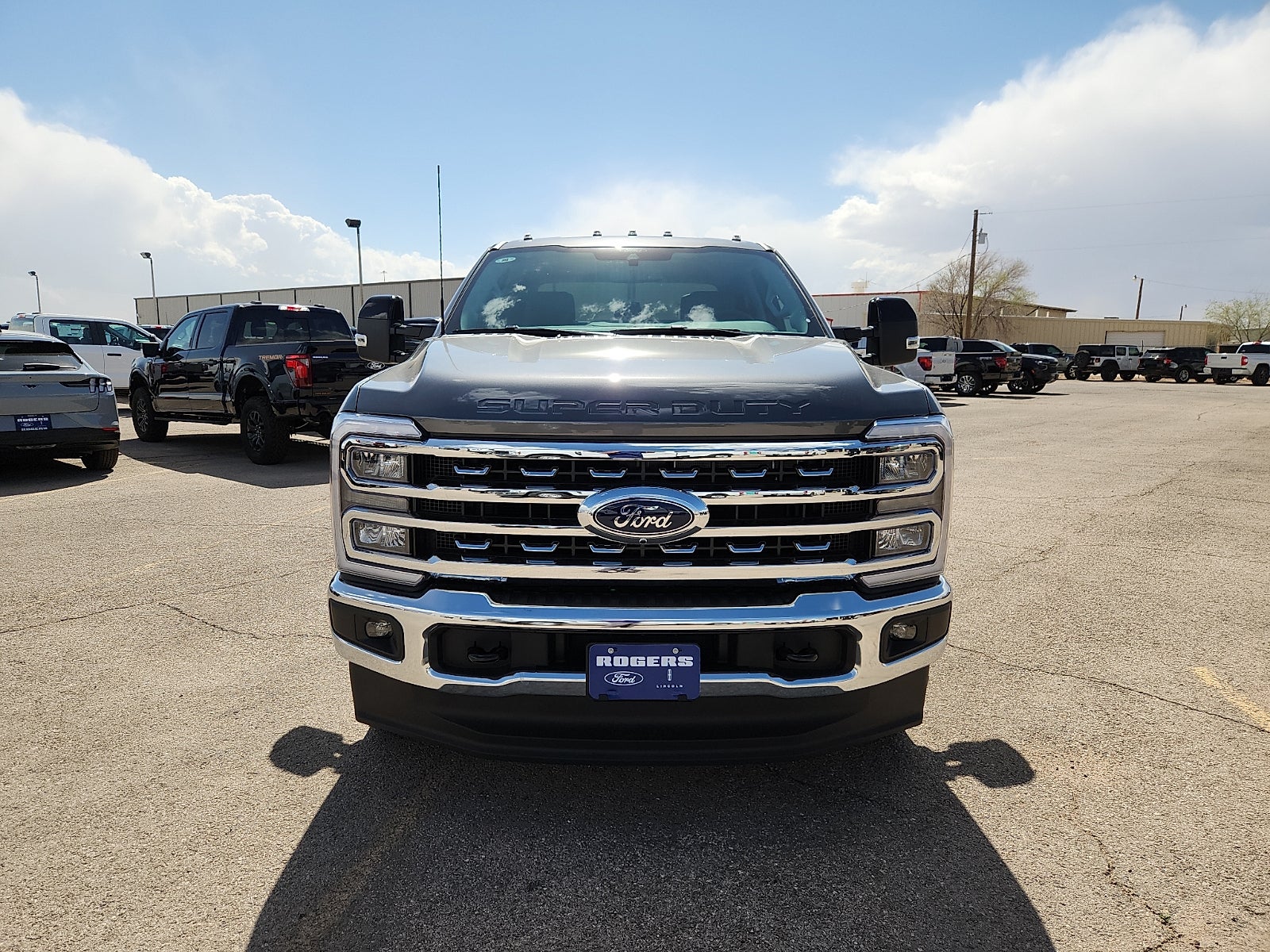 2026 Ford Super Duty F-350 SRW LARIAT