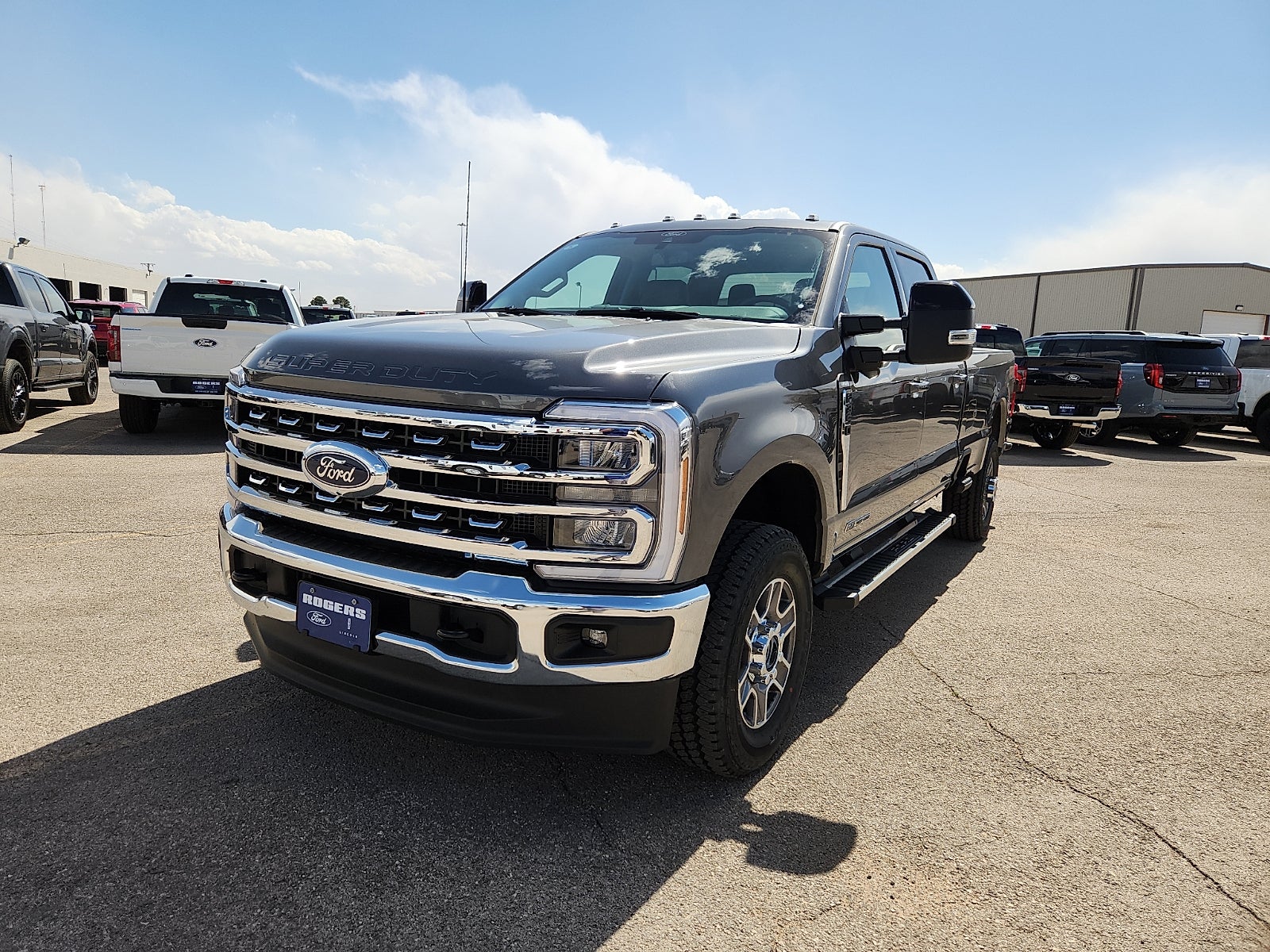 2026 Ford Super Duty F-350 SRW LARIAT