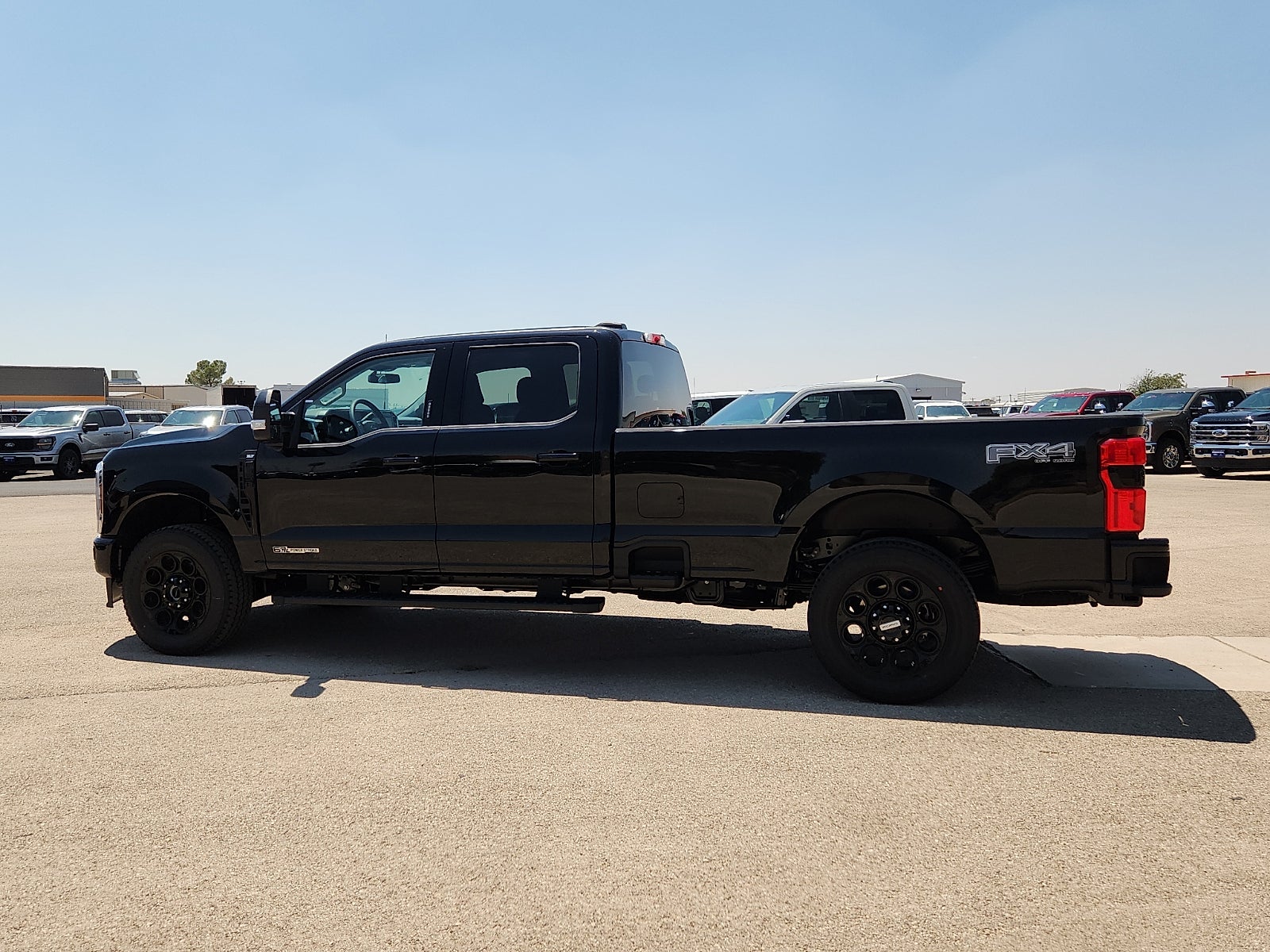 2026 Ford Super Duty F-350 SRW XLT