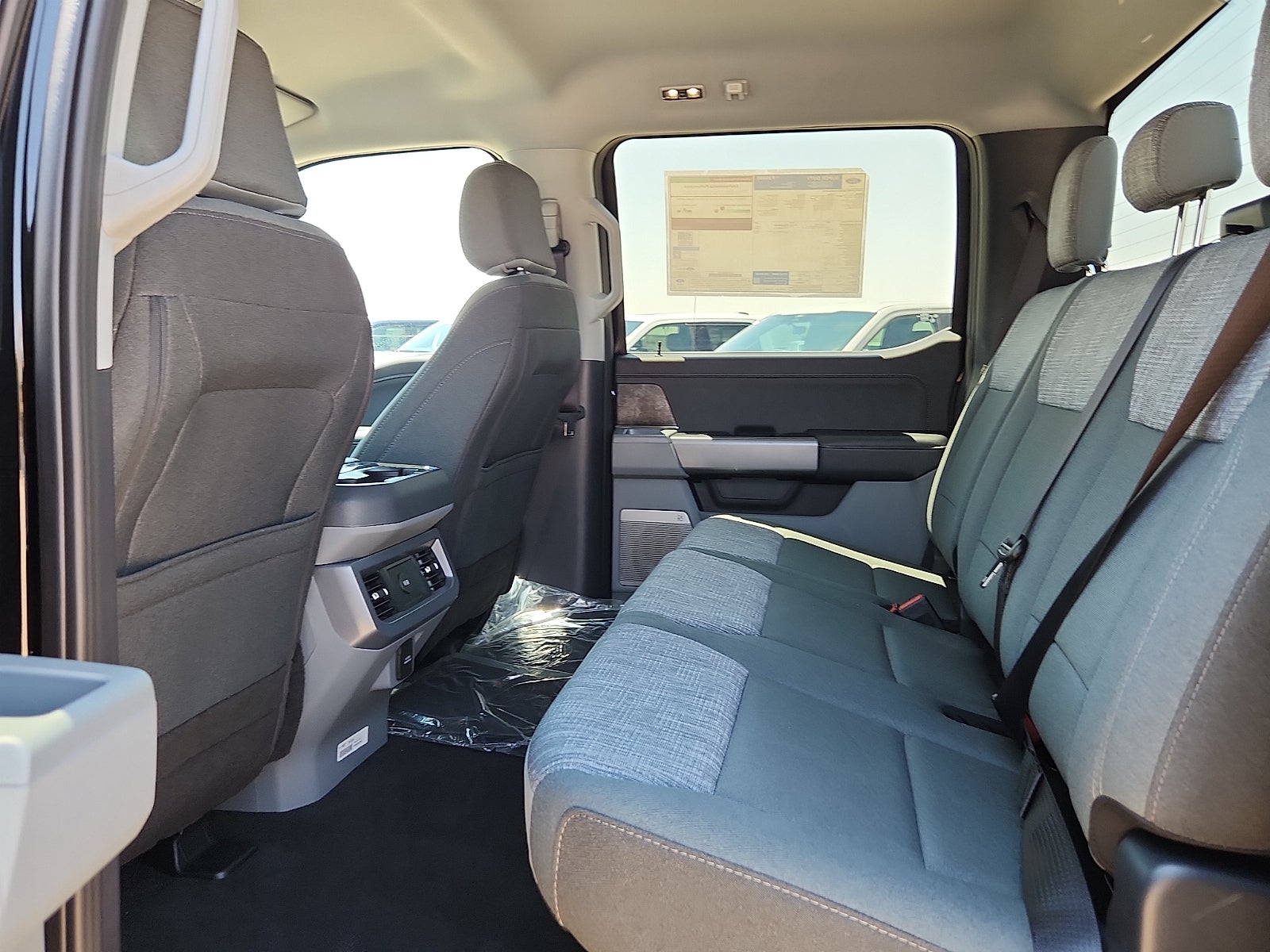 2026 Ford Super Duty F-350 SRW XLT